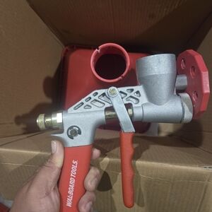 Walboard Tools Red and Silver Texture Sprayer